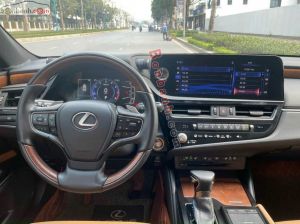 Xe Lexus ES 250 2022