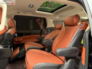 Xe Kia Carnival Signature 2.2D 2024