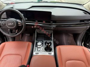 Xe Kia Carnival Signature 2.2D 2024